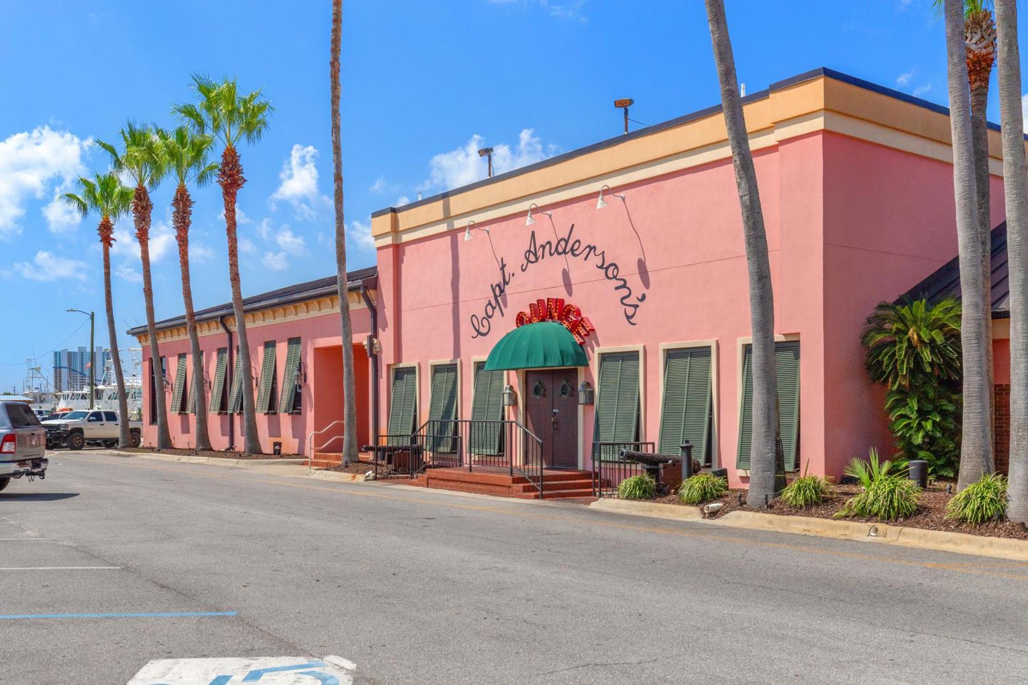 Holiday home 1bd/2ba Unit W/ A Bunk Alcove And Amazing Views Right On The Gulf!